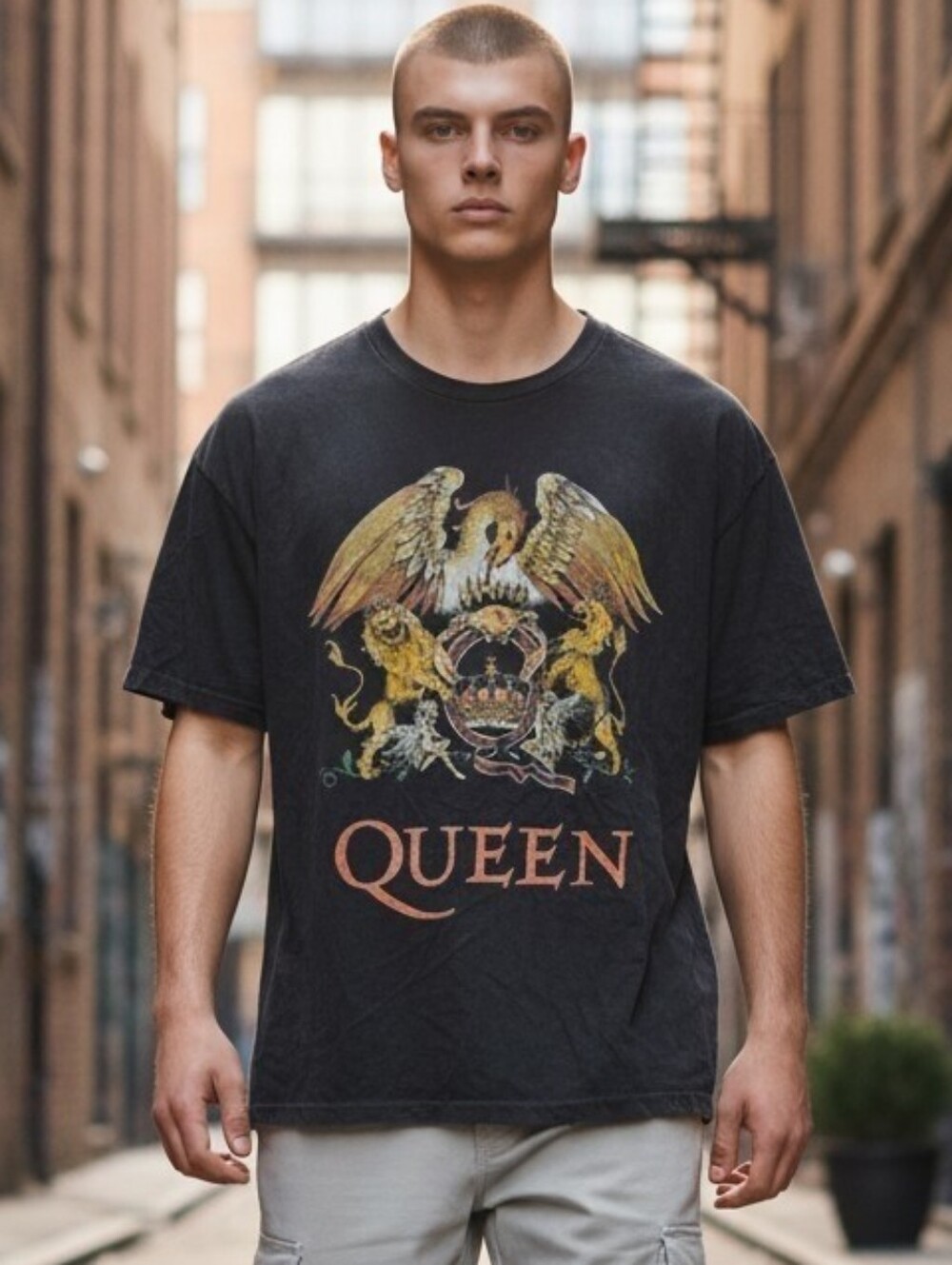 Queen Black Band Tee